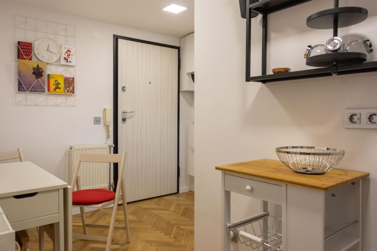 萨格勒布Modern Studio Near British Square公寓 外观 照片