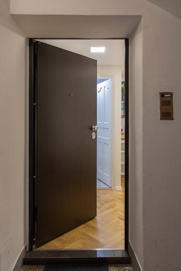 萨格勒布Modern Studio Near British Square公寓 外观 照片